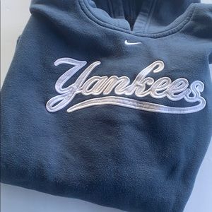 Nike Shirts & Tops - Nike Yankee Sweatshirt Nike Shirts & Tops - Nike Yankee Sweatshirt